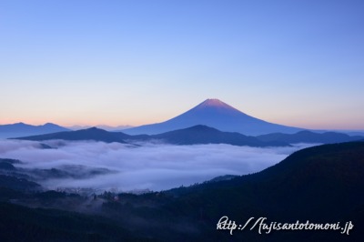 箱根大観山から赤富士と雲海