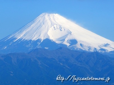 4月の富士山（葛城山より撮影）