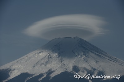 笠雲と富士山