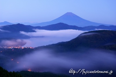 箱根・大観山から雲海と富士山