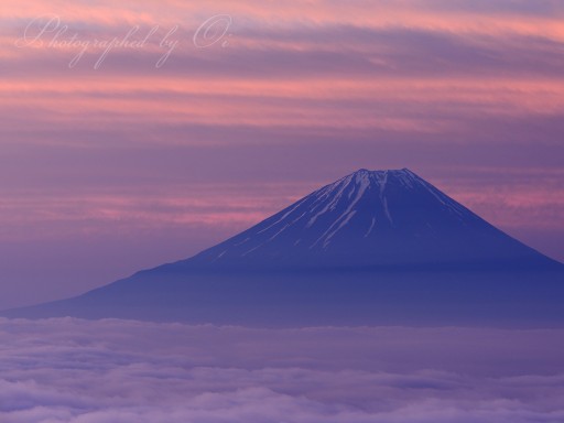 櫛形山から見る富士山の写真