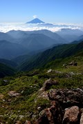 白河内岳から望む富士山の写真 「南アルプス渓谷」