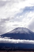 冠雪の富士山の写真 「二度目の化粧」