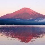 山中湖の赤富士の写真 「夏色の朝」