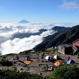 北岳山荘から望む雲海と富士山の写真 「天空の國」