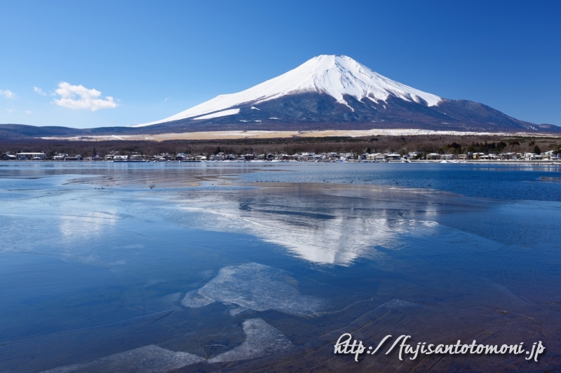 山中湖より望む富士山／Photo by 富士山写真家 オイ