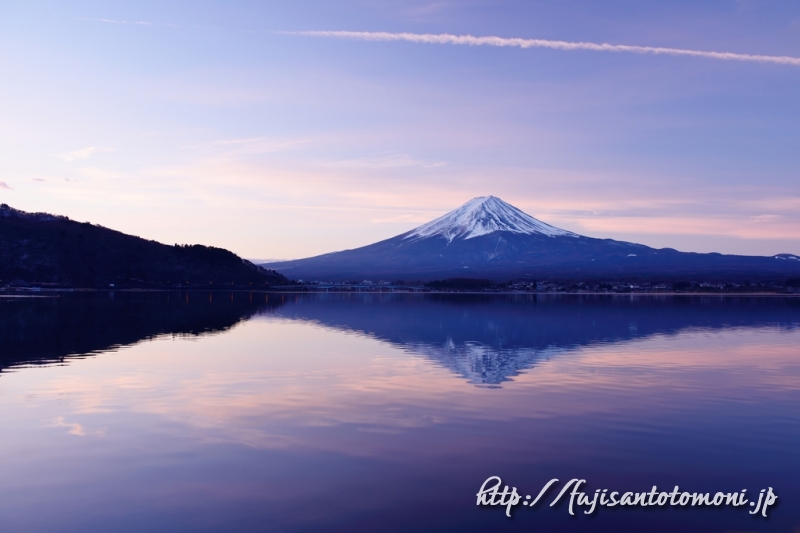 河口湖より望む富士山／Photo by 富士山写真家 オイ