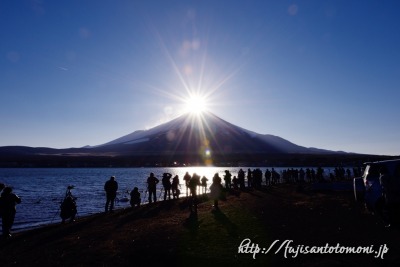 山中湖のダイヤモンド富士とカメラマン