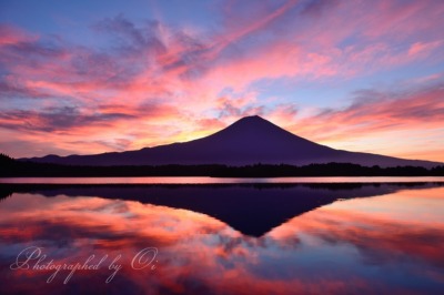 田貫湖より望む朝焼けと富士山