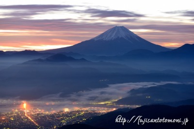 櫛形山より望む朝焼け・夜景と富士山
