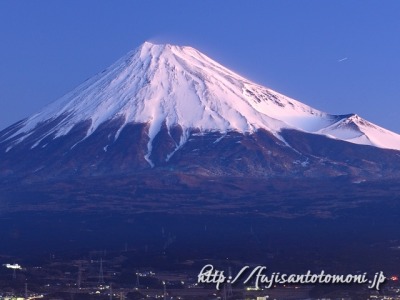 2月の富士山（田子の浦みなと公園より撮影）
