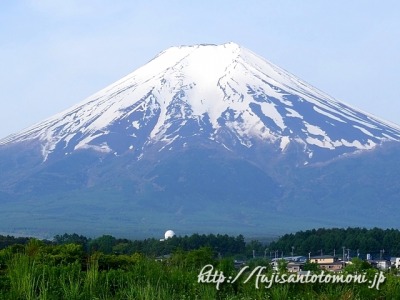 5月の富士山（富士吉田市農村公園より撮影）
