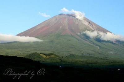 富士ヶ嶺高原より望む富士山