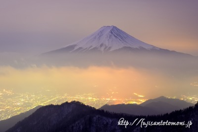 三つ峠からの富士山と夜景