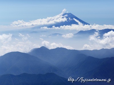 広河内岳より望む雲海と富士山