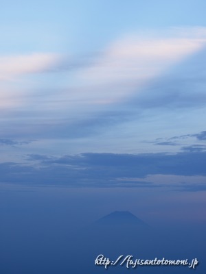 農鳥小屋から望む富士山と夕焼け