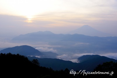 七面山より望む富士山／Photo by 富士山写真家 オイ