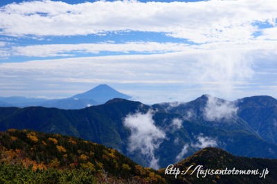 赤石岳富士見平より望む富士山／Photo by 富士山写真家 オイ