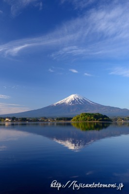 河口湖より望む富士山