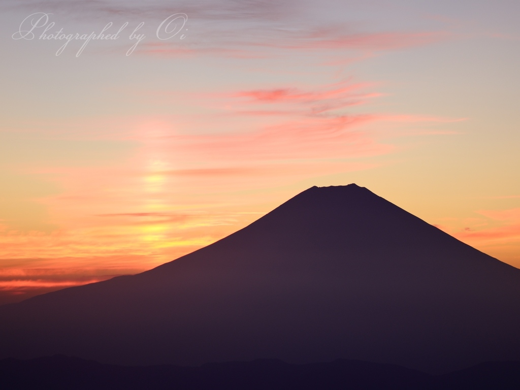 サンピラー࿸太陽柱࿹と富士山の写真̌̎太陽の道標̏ - 安ԍ奥山地エリア࿸静岡ݼ・山梨ݼ࿹̍