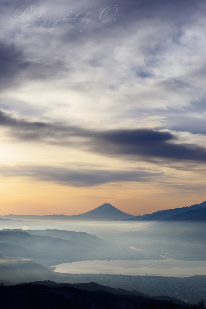 高ボッチの雲海と富士山の写真̌̎墨空アート̏ - 高ボッチ・諏訪湖周辺エリア࿸長野ݼ࿹̍