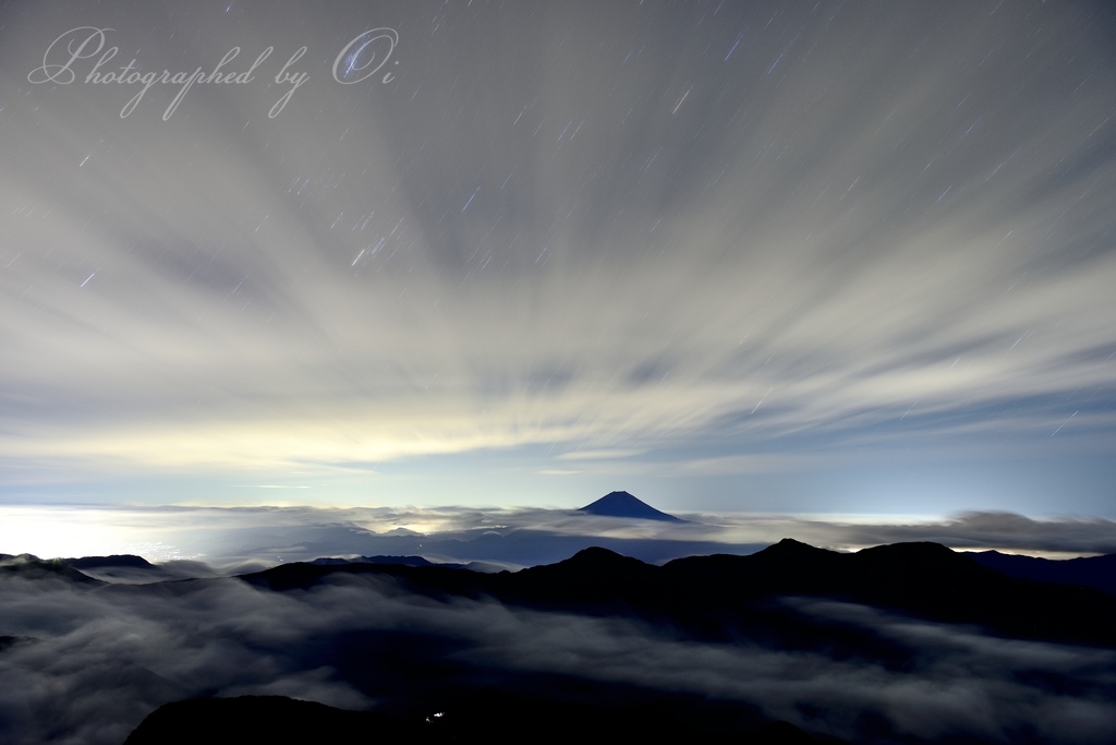 赤石岳から望む富士山と夜景の写真̌̎天空を駆ける̏ - 南アルプス中・南部エリア࿸静岡ݼ・長野ݼ࿹̍