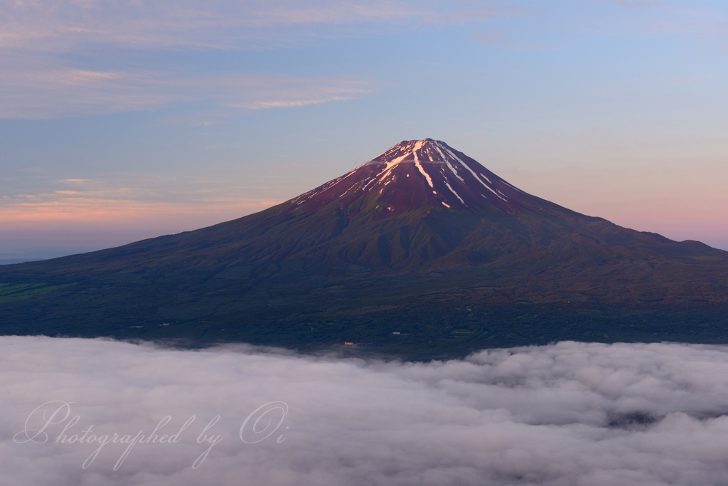 雲海と赤富士の写真̌̎初֟の薄ߕ̏ - 河口湖・御坂周辺山エリア࿸山梨ݼ࿹̍