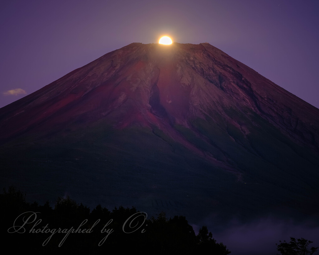 富士ヶ嶺高原より残照の赤富士の٧るパール富士の写真̌̎dandy̏ - 精進湖・本栖湖・富士五湖西部周辺エリア࿸山梨ݼ࿹̍