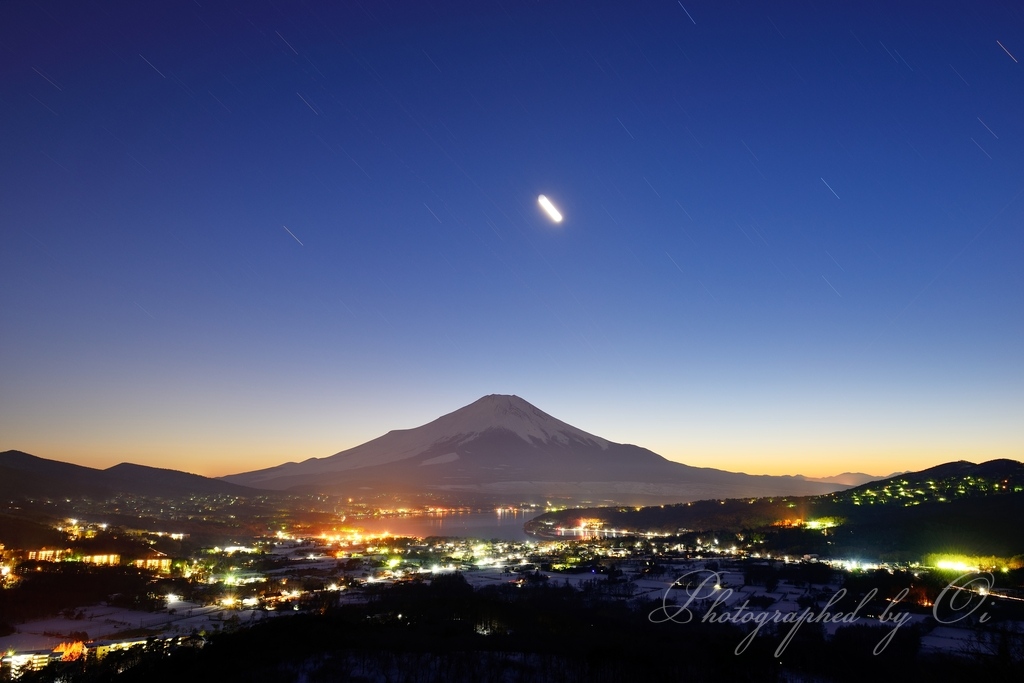 高ط山からの夕景と富士山の写真̌̎Last Strokȅ - 山中湖・忍野村・梨ヶ原エリア࿸山梨ݼ࿹̍