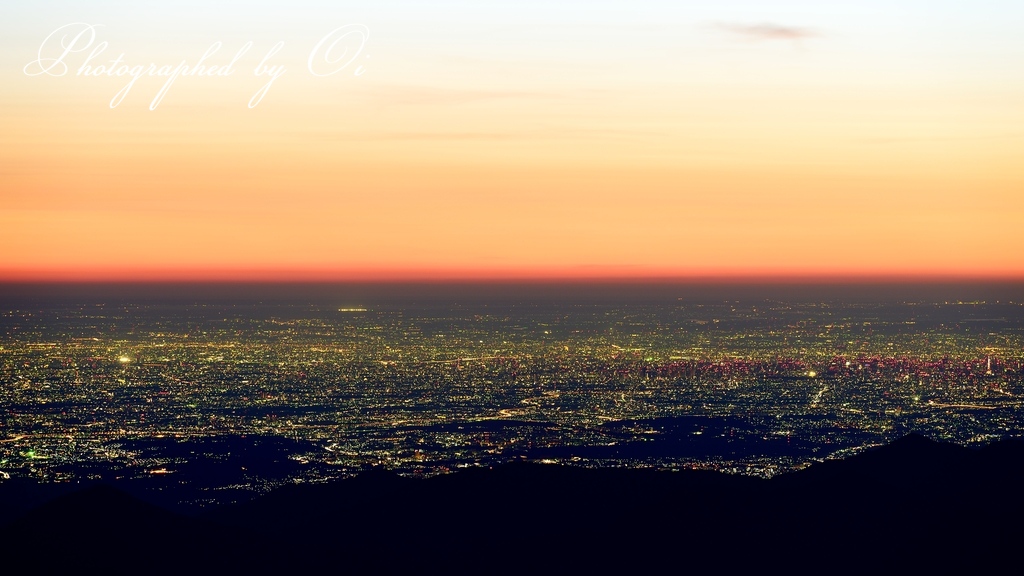 富士山山ংから望む東京の夜景の写真̌̎すべてのヒカリ̏ - 富士山山ং・登山道エリア̍