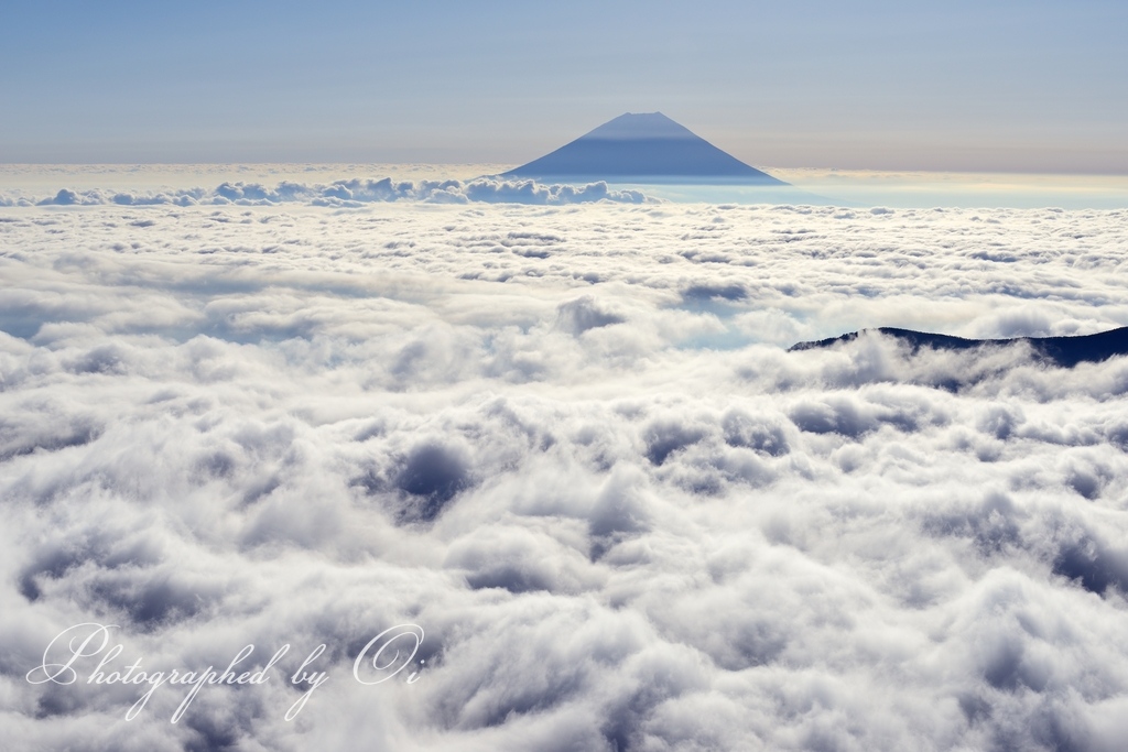 2015年10月14日撮影 千枚岳より望む雲海と富士山の写真 『空の声が聞きたくて』