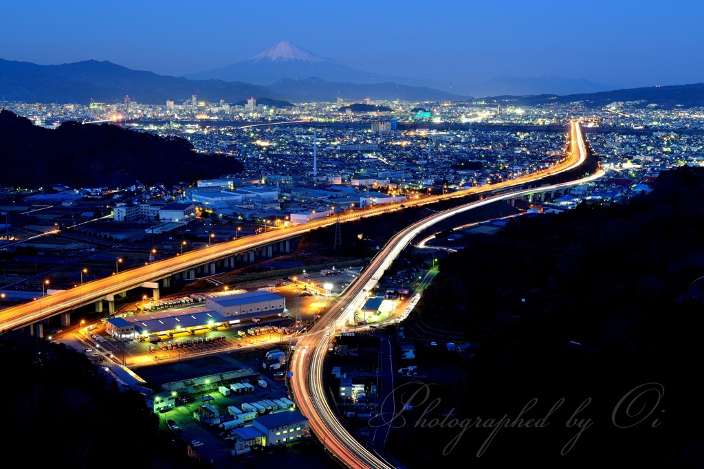 ׏坂みかん山の夜景の写真̌̎Shining Arc̏ - 静岡ݼ西部エリア࿸静岡ݼ࿹̍