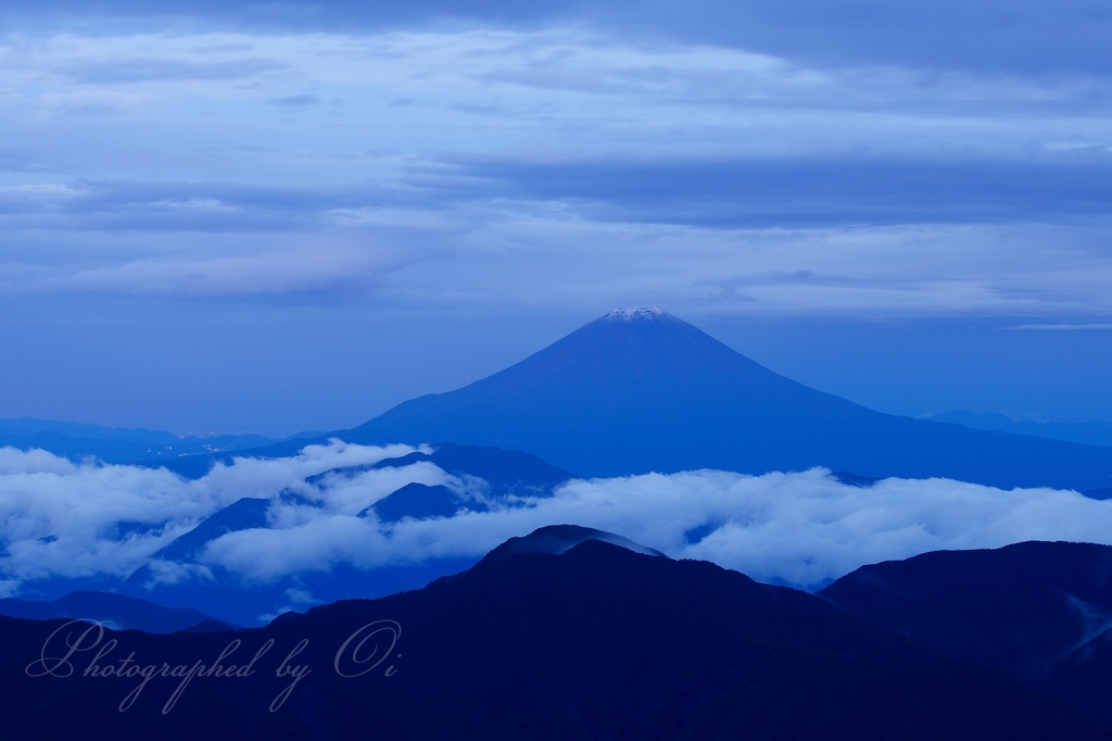 赤石岳より望む初雪化粧の富士山の写真̌̎初雪化粧のキミ̏ - 南アルプス中・南部エリア࿸静岡ݼ・長野ݼ࿹̍
