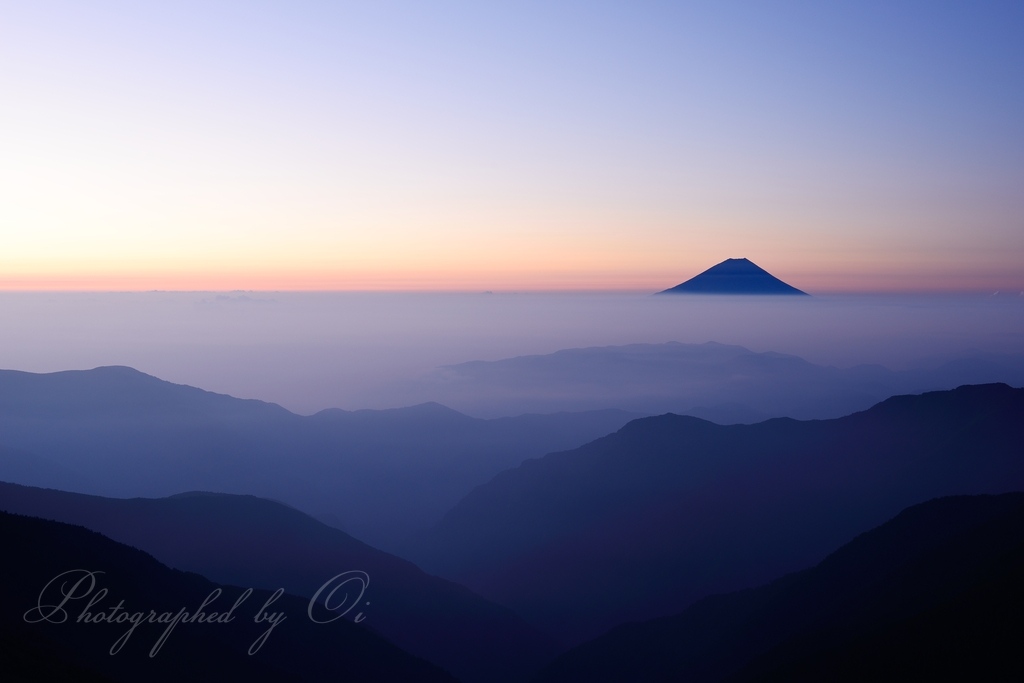 北岳から望む夜ٮけの富士山の写真̌̎浮かぶ̏ - 南アルプス北部エリア࿸山梨ݼ࿹̍