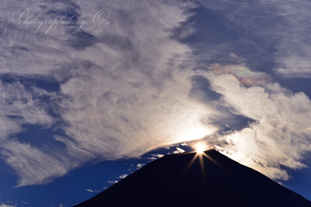 田貫湖から望むダイヤモンド富士の写真̌̎֟雲の賑わい̏ - 田貫湖・朝霧高原・天子山塊周辺エリア࿸静岡ݼ࿹̍