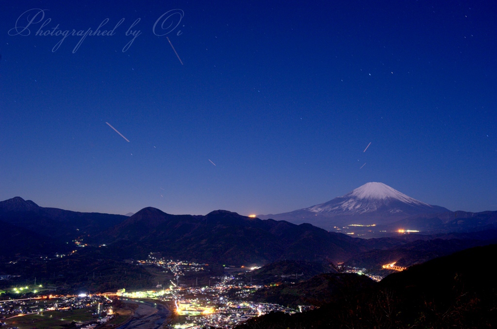 チェックメイトCCの夜景と富士山の写真̌̎放ׄして̏ - 神奈川ݼ西部࿸秦野・松田周辺࿹エリア࿸神奈川ݼ࿹̍