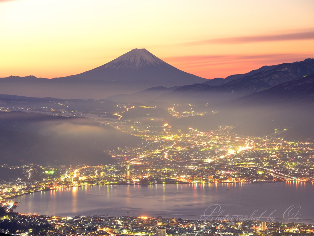高ボッチ高原からの夜ٮけの富士山の写真̌̎暁の街̏ - 高ボッチ・諏訪湖周辺エリア࿸長野ݼ࿹̍