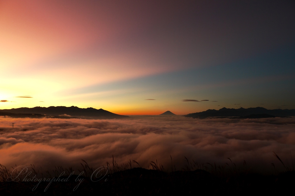 高ボッチ高原の朝焼けの写真̌̎天を翔ける閃光̏ - 高ボッチ・諏訪湖周辺エリア࿸長野ݼ࿹̍