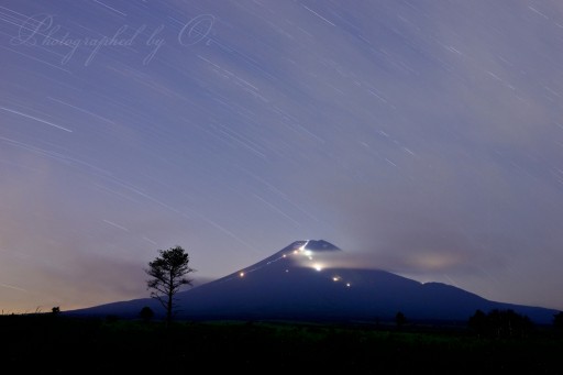 梨ヶ原の人文字の富士山の写真
