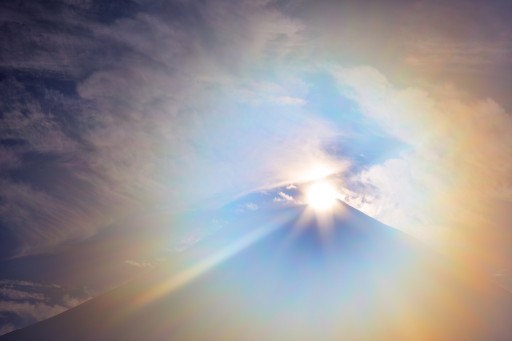田貫湖より望むダイヤモンド富士の写真
