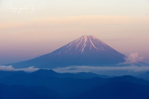甘利山からの赤富士と夕焼けの写真