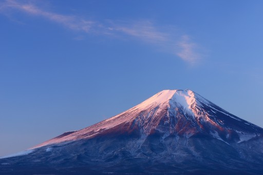 高座山より望む朝焼けの富士山の写真