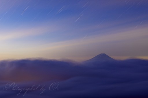 櫛形山の雲海バルブの写真