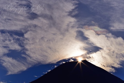 田貫湖から望むダイヤモンド富士の写真