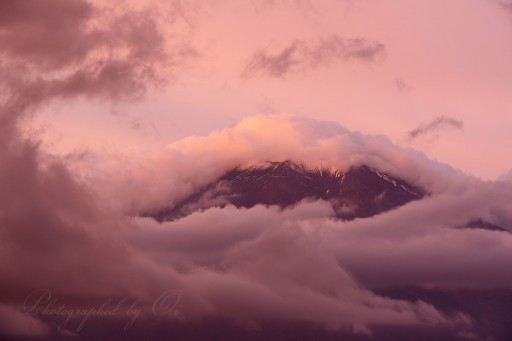 朝焼けの望遠富士の写真