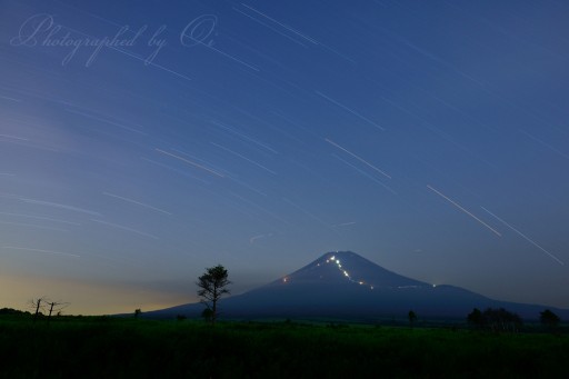 梨ヶ原の人文字の富士山の写真