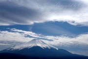 山中湖の雲の写真 「天を覗く」
