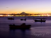 走水漁港からの夜景と富士山の写真 「あの夏の想い出」