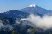 百蔵山からの雲海と富士山の写真 「漂雲快晴」