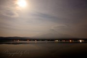 山中湖長池の写真 「朧夜」